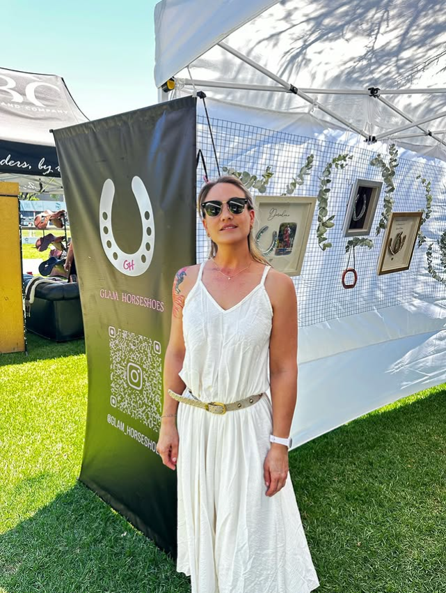 Laura Castro - Glam Horseshoes